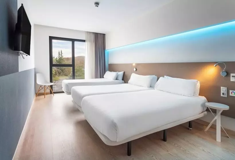 اتاق استاندارد سه نفره, B&B Hotel Donostia San Sebastián Aeropuerto