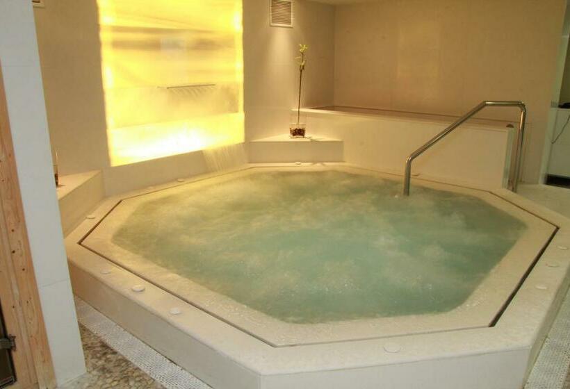 直达温泉标准间, Del Mar Hotel & Spa