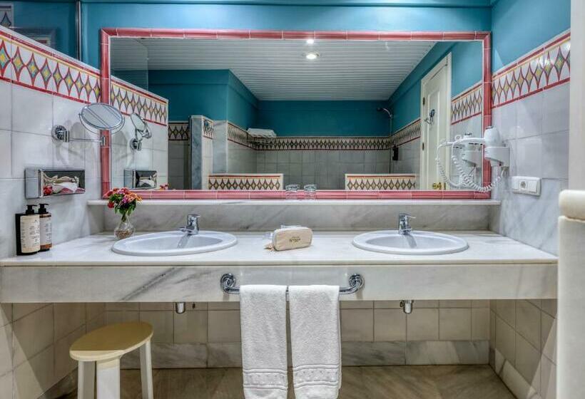 سوییت جونیور, AZZ Guadacorte - Campo de Gibraltar