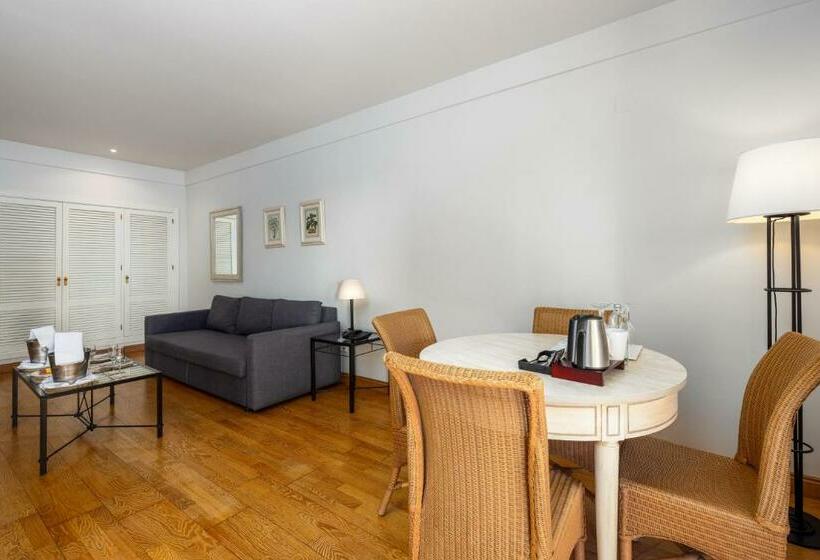 سوییت جونیور, AZZ Guadacorte - Campo de Gibraltar