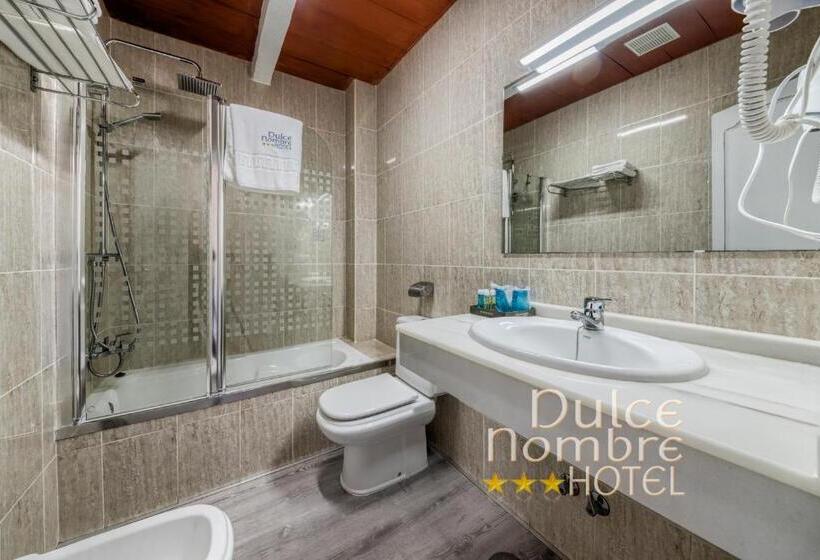 غرفة قياسية ذات إطلالة, Dulce Nombre