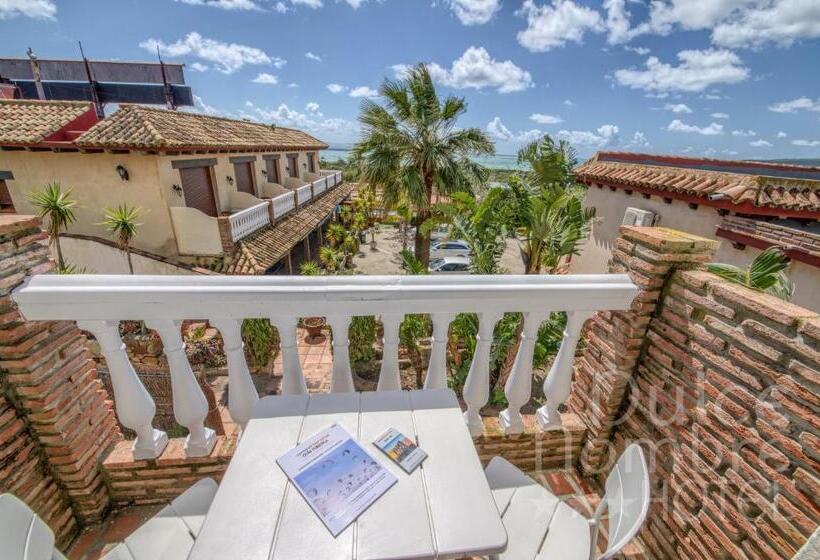 Quarto Deluxe Individual, Dulce Nombre