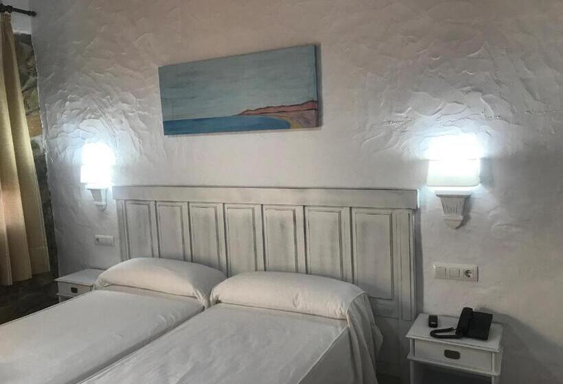 Quarto Economy, Dulce Nombre