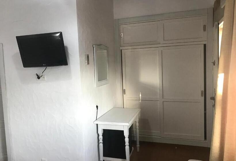 Quarto Economy, Dulce Nombre