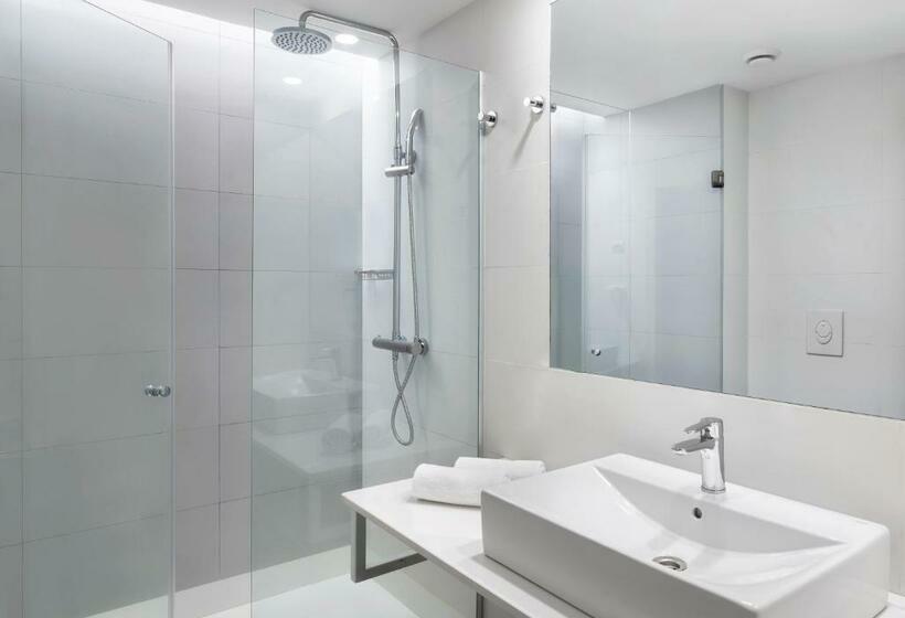 패밀리 룸, B&b Hotel Donostia Aeropuerto