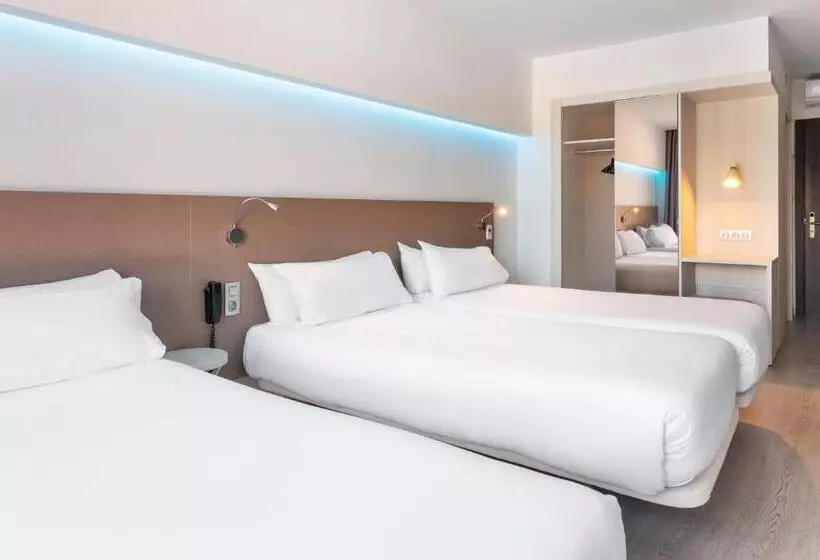 اتاق استاندارد سه نفره, B&B Hotel Donostia San Sebastián Aeropuerto
