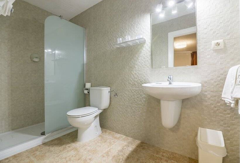 スタンダードトリプルルーム, Blason Junior