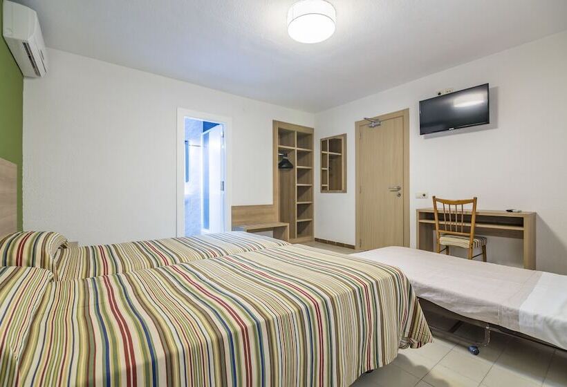 スタンダードトリプルルーム, Blason Junior