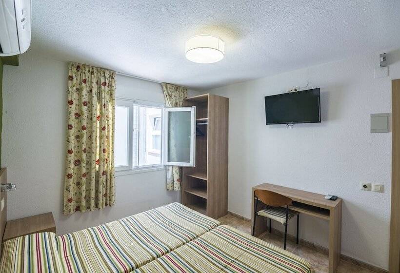 スタンダードルーム, Blason Junior