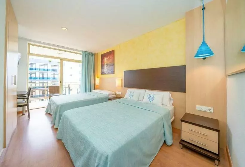 Quarto Quádruplo Estandar, Blaumar