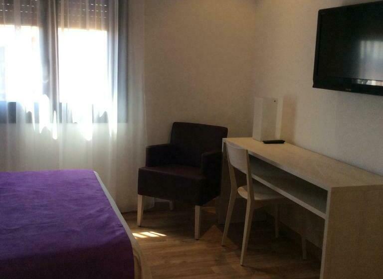 اتاق استاندارد, Canet