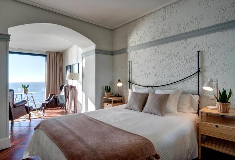 オーシャンビュースタンダードルーム, El Castillo De Los Locos