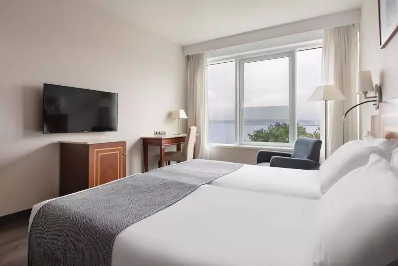 اتاق استاندارد با چشم‌انداز دریا, Eurostars Ciudad De La Coruna