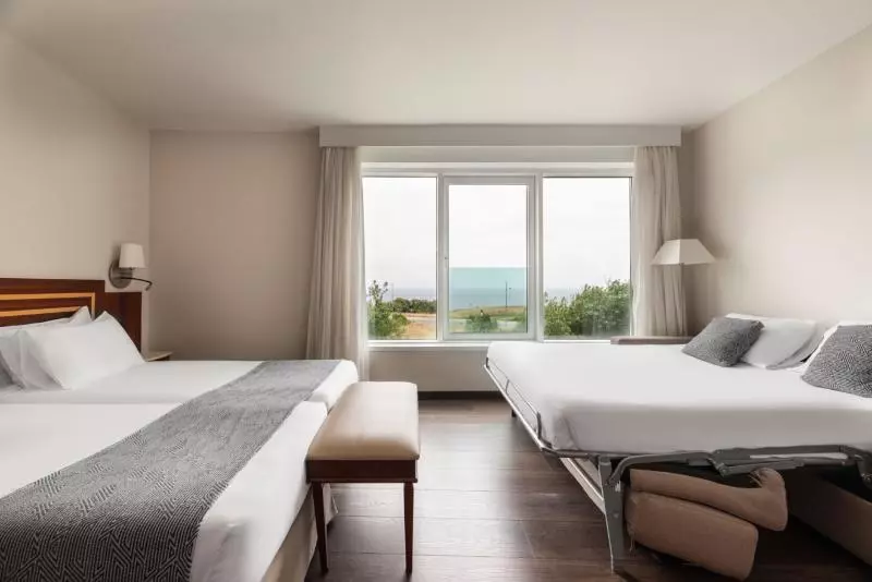 اتاق خانوادگی, Eurostars Ciudad De La Coruna