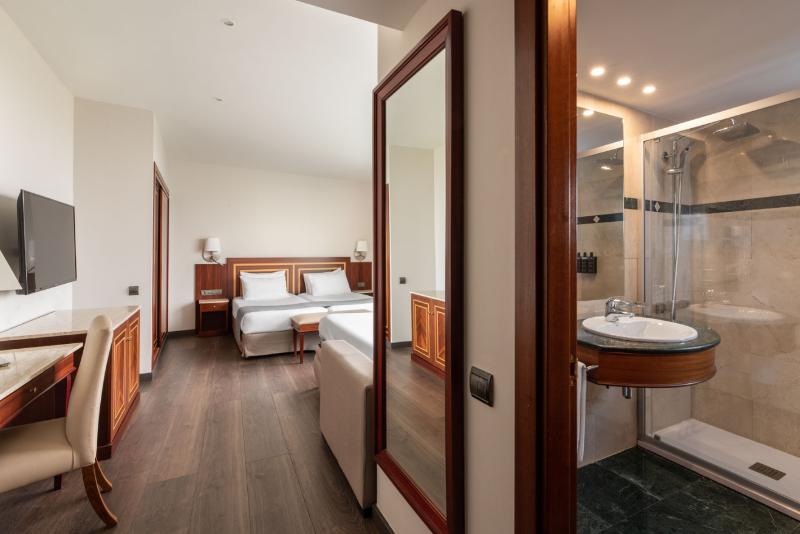 스탠다드 트리플 룸, Eurostars Ciudad De La Coruna