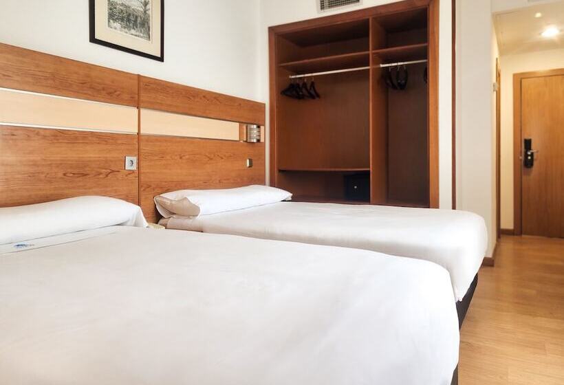 标准三人间, Faranda Los Tilos, Ascend Hotel Collection