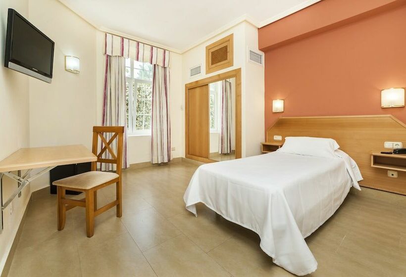 Quarto standart individual, Globales Reina Cristina