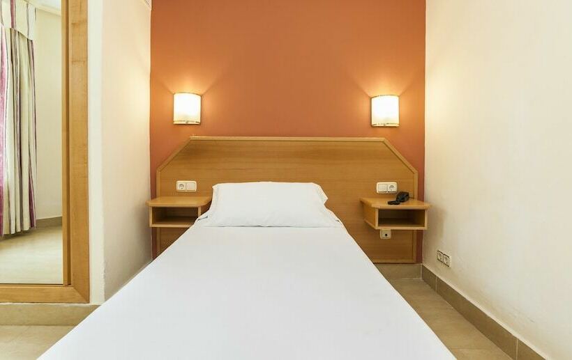 スタンダードシングルルーム, Globales Reina Cristina