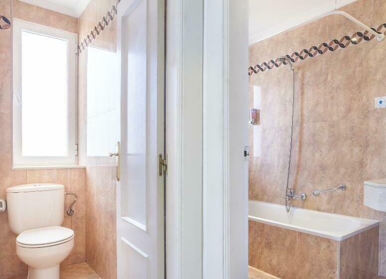 スタンダードルーム, Globales Reina Cristina