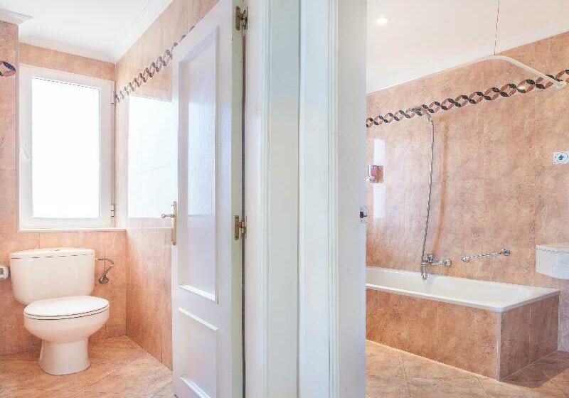 スタンダードルーム, Globales Reina Cristina