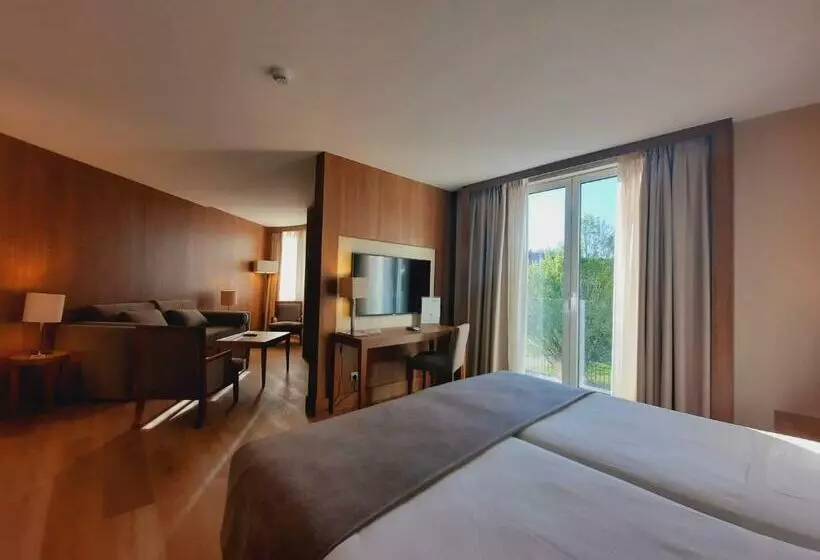 اتاق استاندارد سه نفره, Gran Hotel Balneario De Puente Viesgo