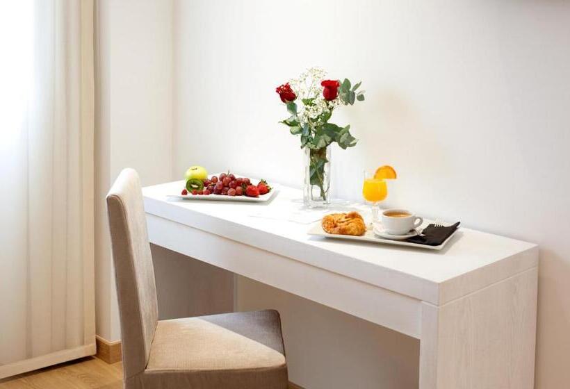 スタンダードルーム, Insula Barataria