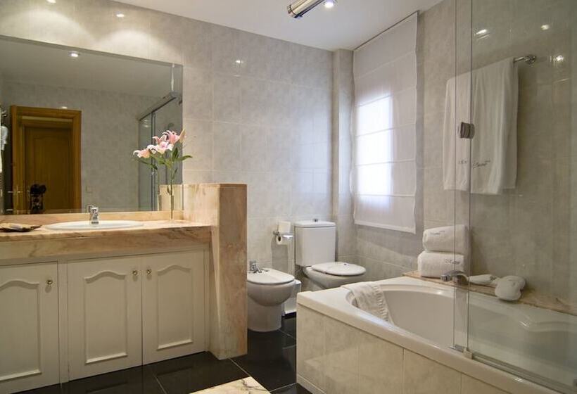 غرفة قياسية, Jaume