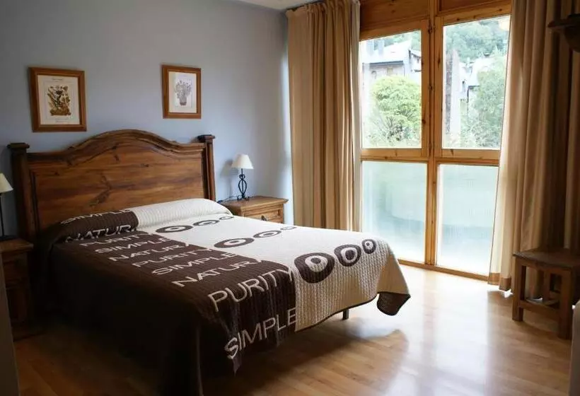Standart Oda, La Posada