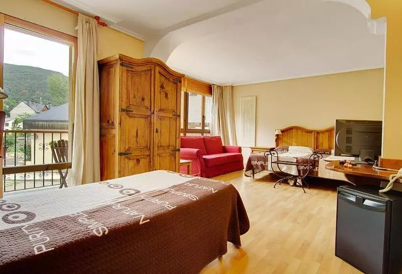 Aile Odası, La Posada