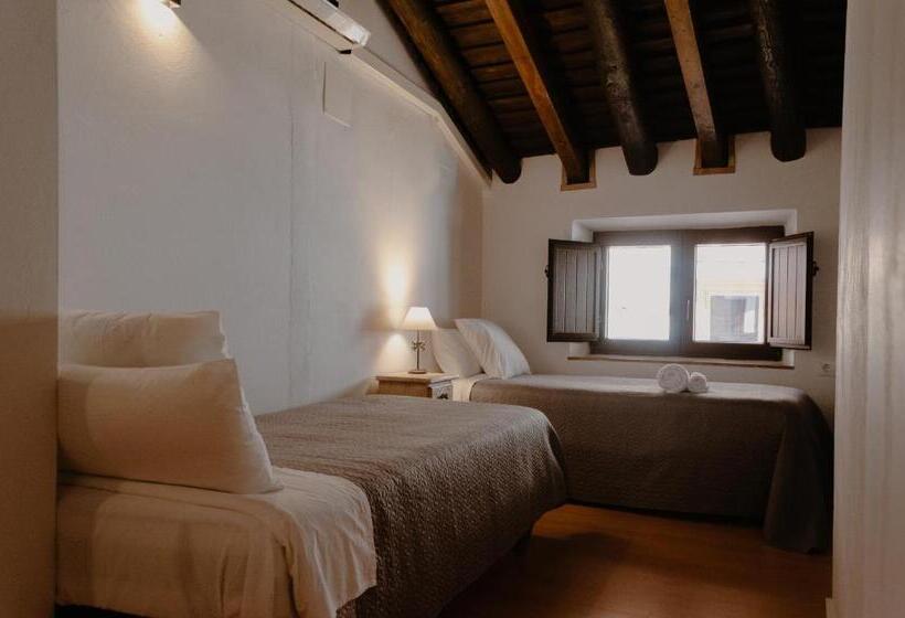 Четырехместный Номер Стандарт, La Posada De Alájar