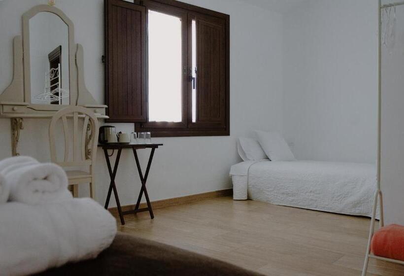 Трехместный Номер Комфорт, La Posada De Alájar