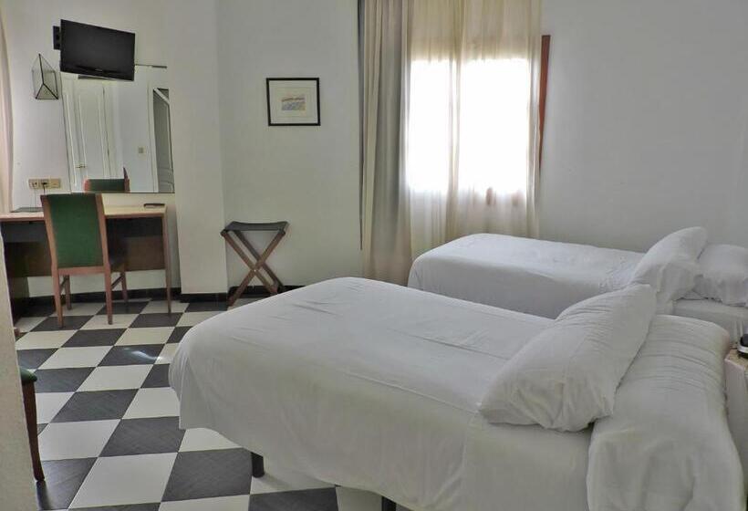 غرفة قياسية, Las Yucas