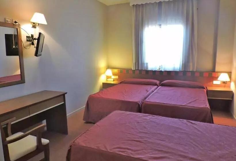 Quarto Triplo Standart, Las Yucas