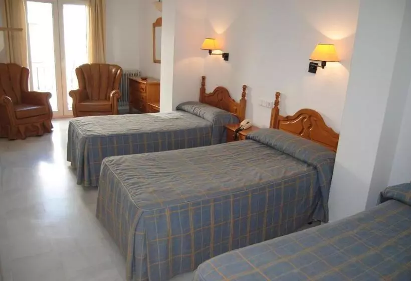 Habitació Triple Estàndard, Mirasol