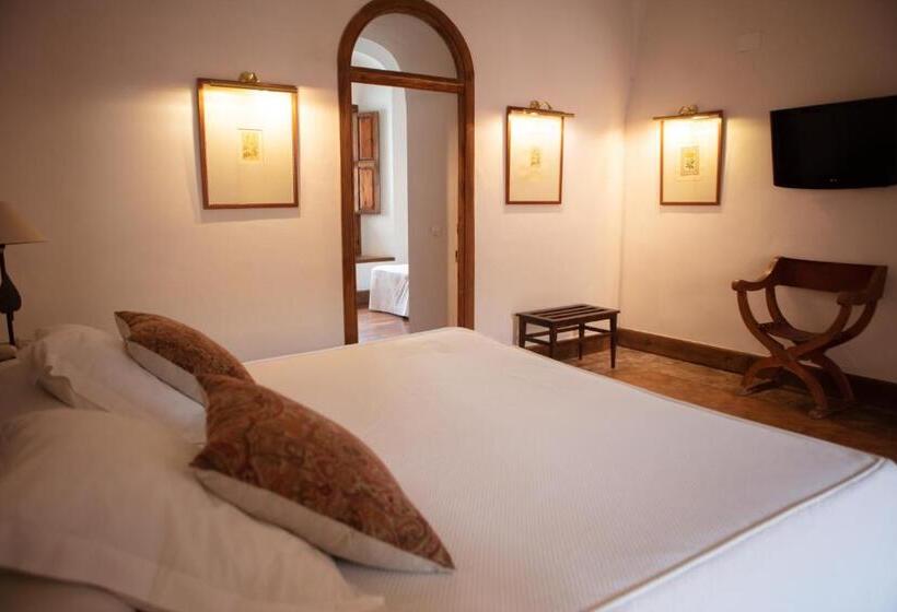 Семейный Номер, Monasterio De San Francisco