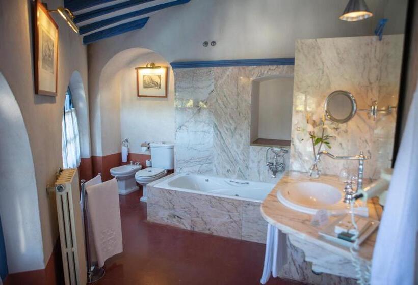 Полулюкс, Monasterio De San Francisco