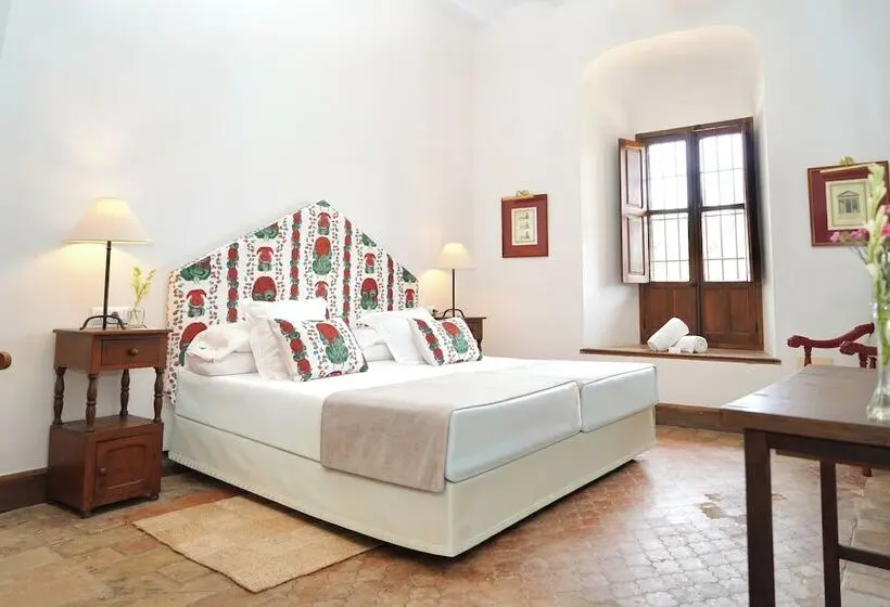 デラックスルーム, Monasterio De San Francisco