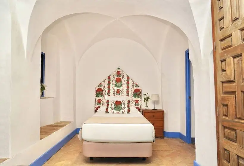 トリプルクラシックルーム, Monasterio De San Francisco