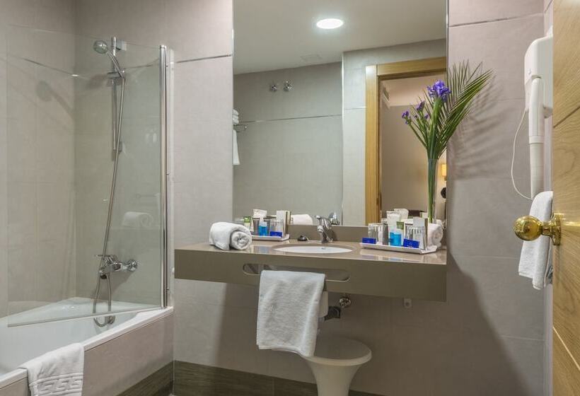 家庭间, Porcel Navas