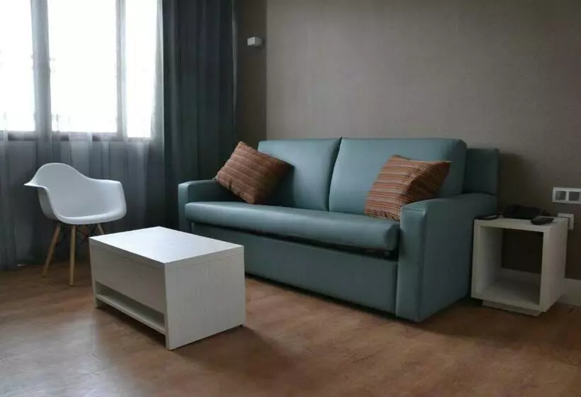 سوئیت 2 خوابه, Pax Guadalajara