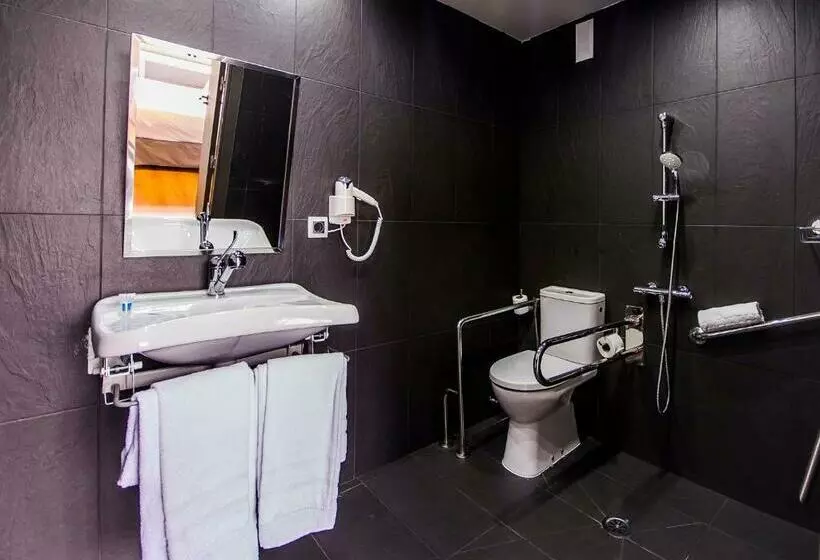 اتاق استاندارد برای معلولان, Pax Guadalajara