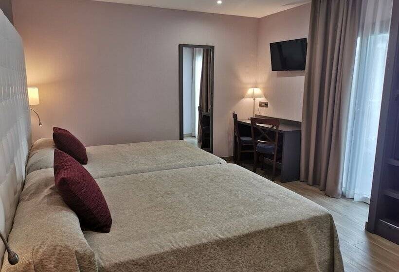 高级大房间, Petit Palau  Adults Only