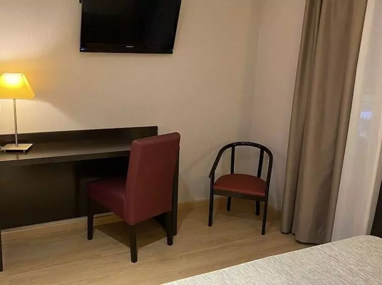 اتاق راحتی یک تخته, Petit Palau Adults Only