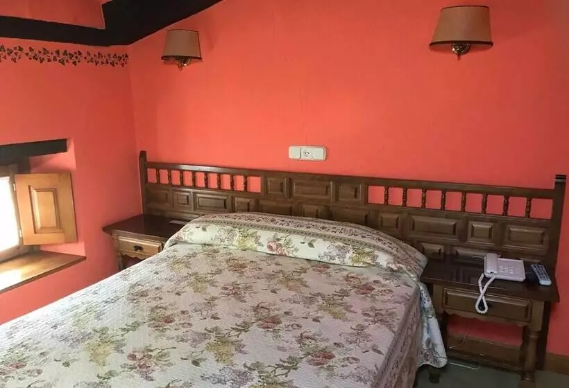 اتاق استاندارد یک نفره, Posada Del Pas