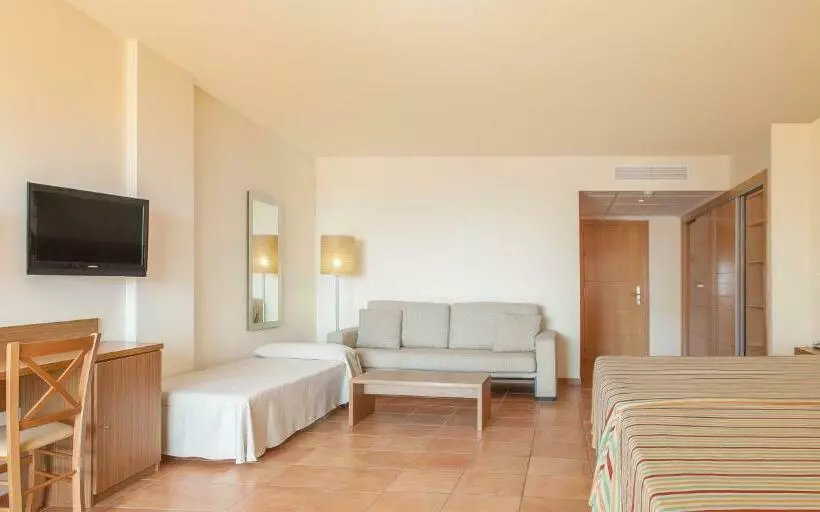 اتاق استاندارد با تراس و چشم‌انداز دریا, Rh Casablanca Suites