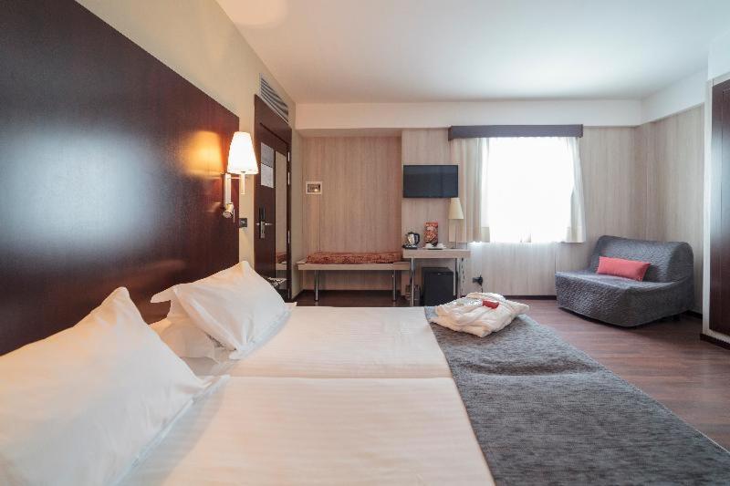 Номер Стандарт, Salymar