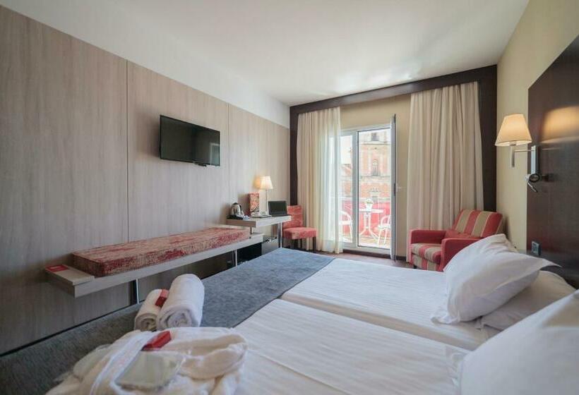 Номер Superior, Salymar