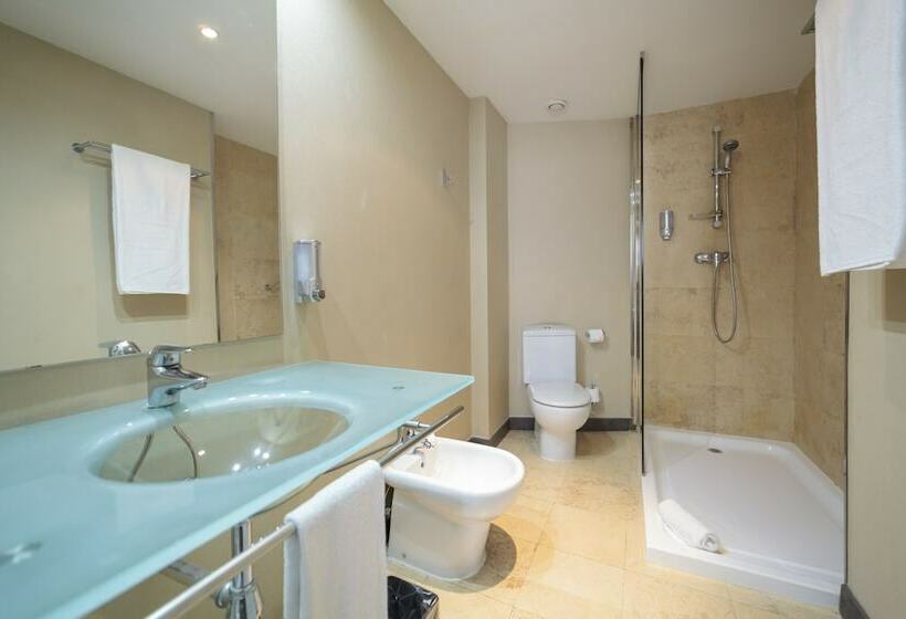 Номер Стандарт Трехместный, Salymar