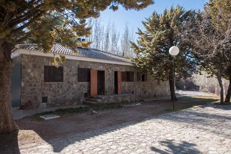 بانگلوی استاندارد, Santa Cruz