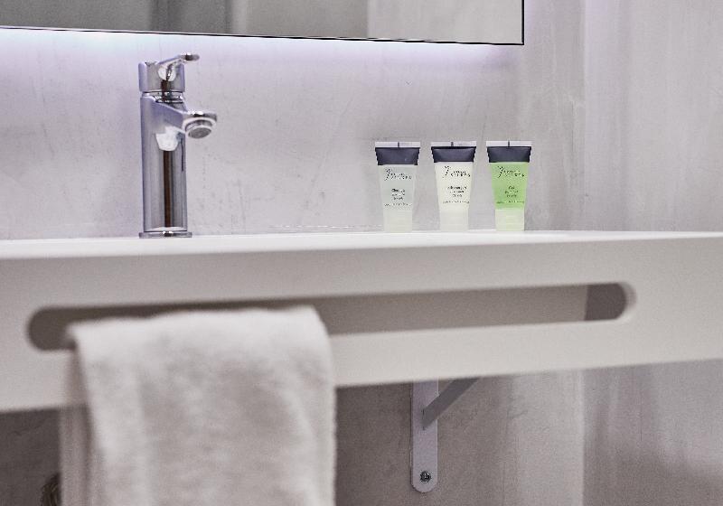 싱글 기본룸, Eurostars Amara